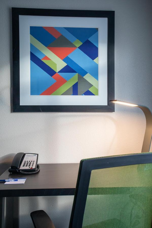 Holiday Inn Express Prescott By Ihg Экстерьер фото